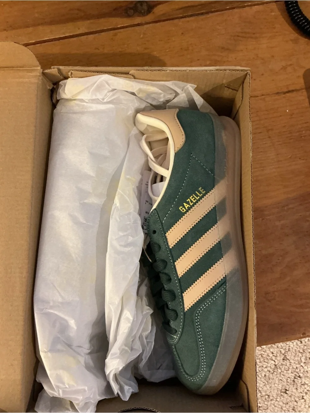 adidas gazelle indoor JH5402 Green Suede Sneakers mens 8.5 women’s 9.5